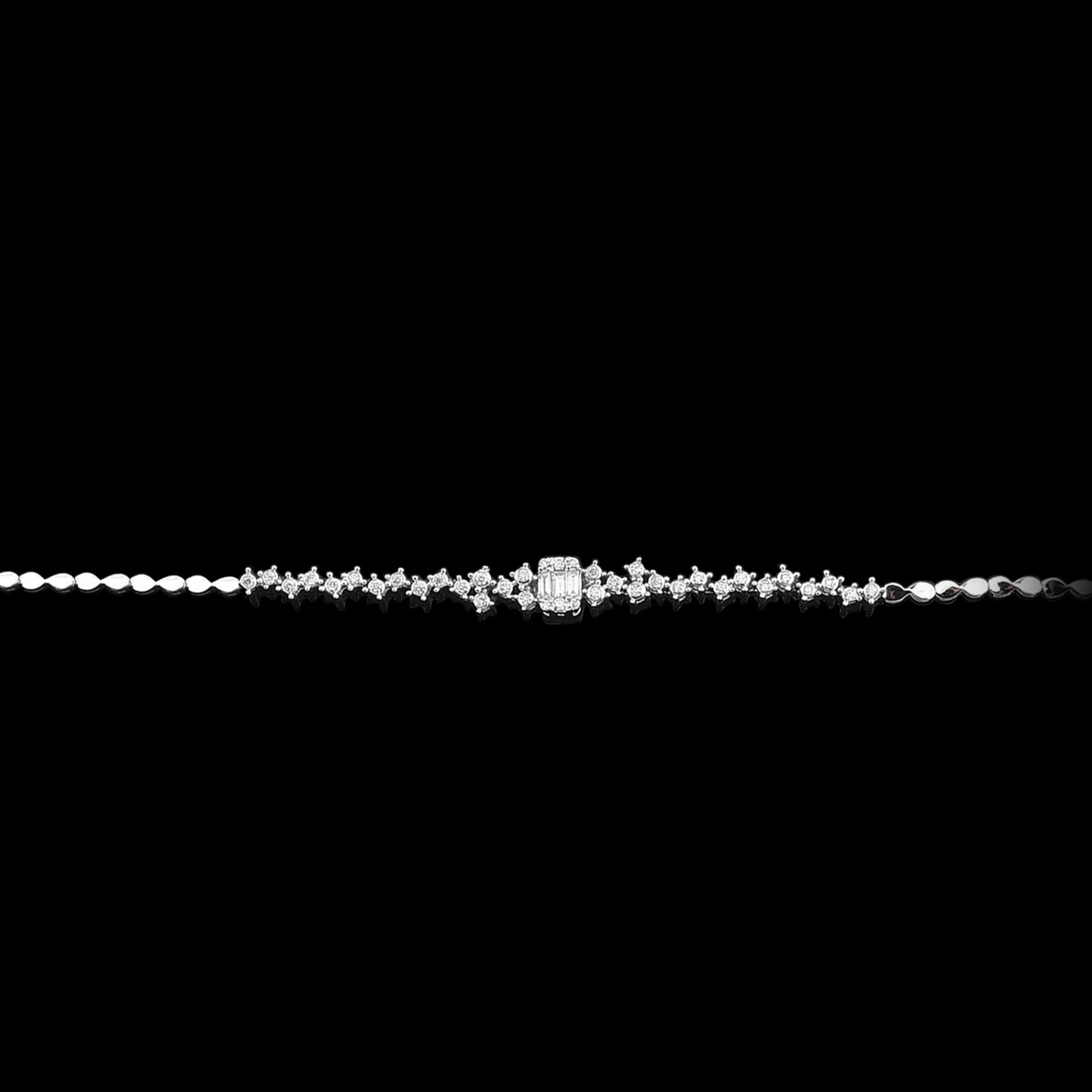 B000104